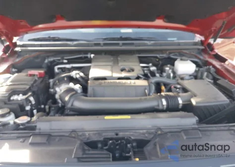 2024 Nissan Frontier Pro-4X 4X4 z USA, uszkodzony, nr VIN 1N6ED1EK5RN666326